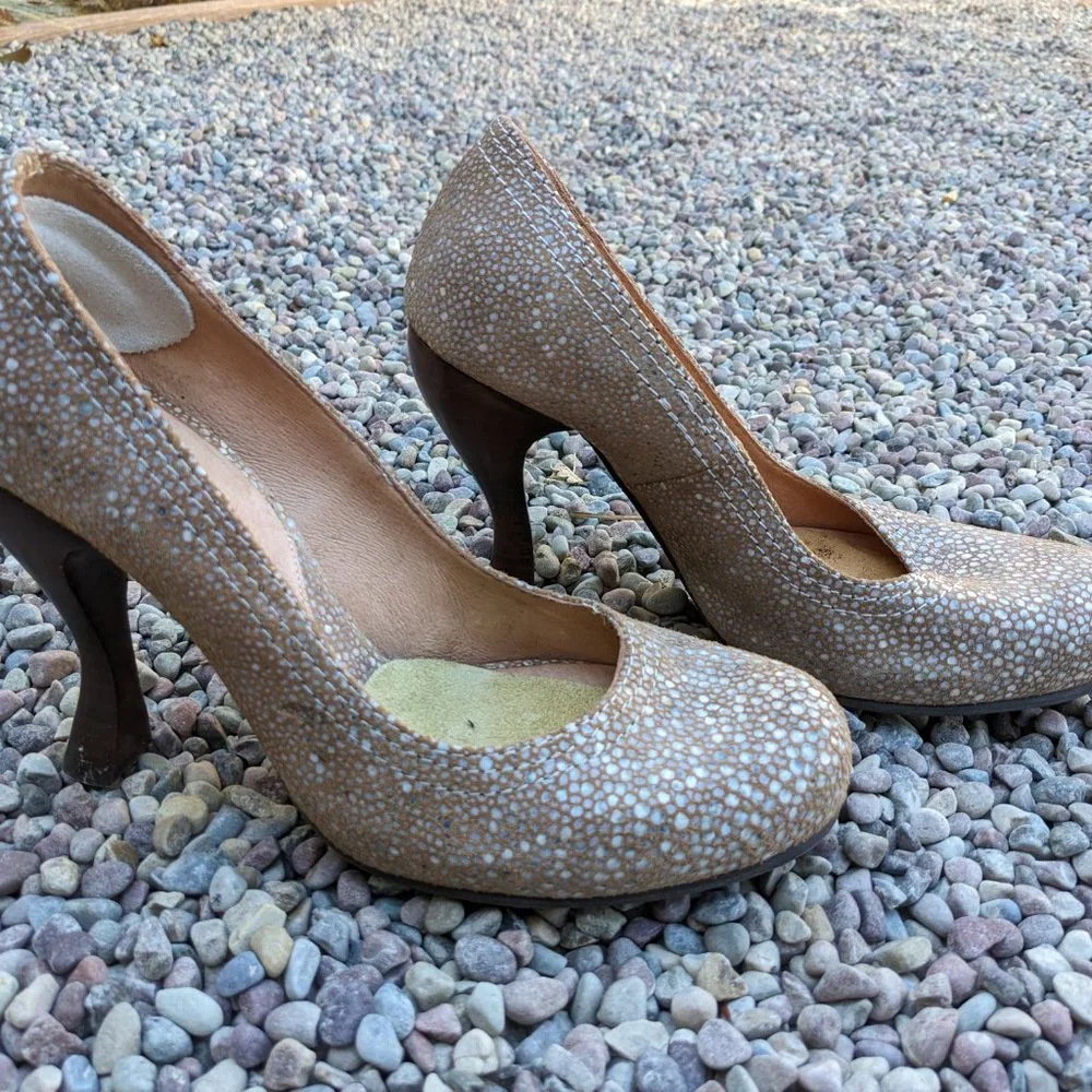 John Fluevog Attention Paris heel